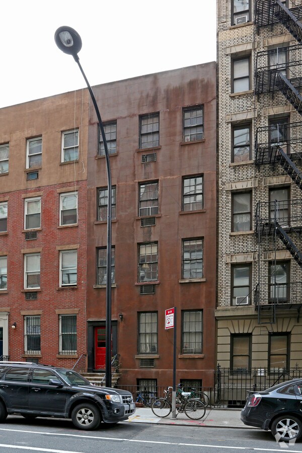 Photo - 350 West 15th Street