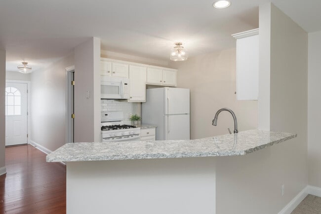 Photo - 41 Tralee Ter Unit 41