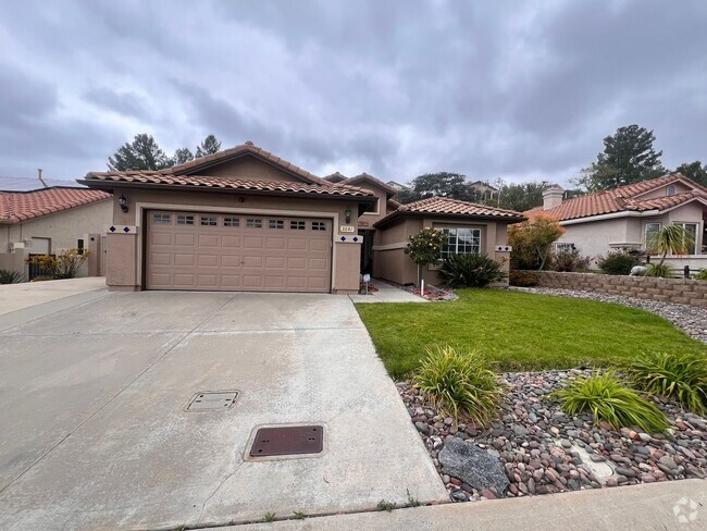 Building Photo - 3BR/2BA + DEN IN CROWN HILLS, Alpine WITH ... Rental