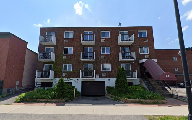 Building Photo - 84 King Edward Ave Unit 202