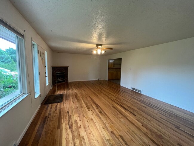 Photo - Great House across from City Park