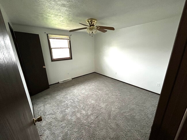 Photo - 152 N 24th St