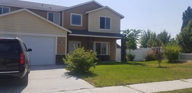 Building Photo - 4 bed 3 bath home in Mae Valley