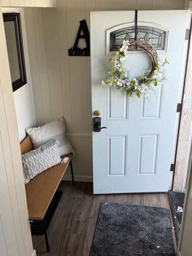 Photo - 909 27th Ave