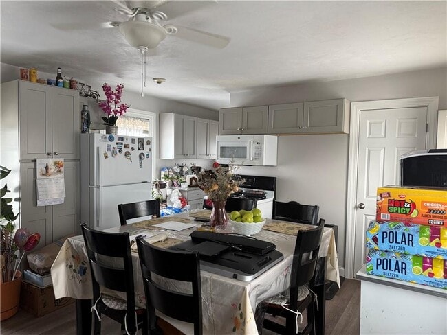 Photo - 251 High St Unit 4