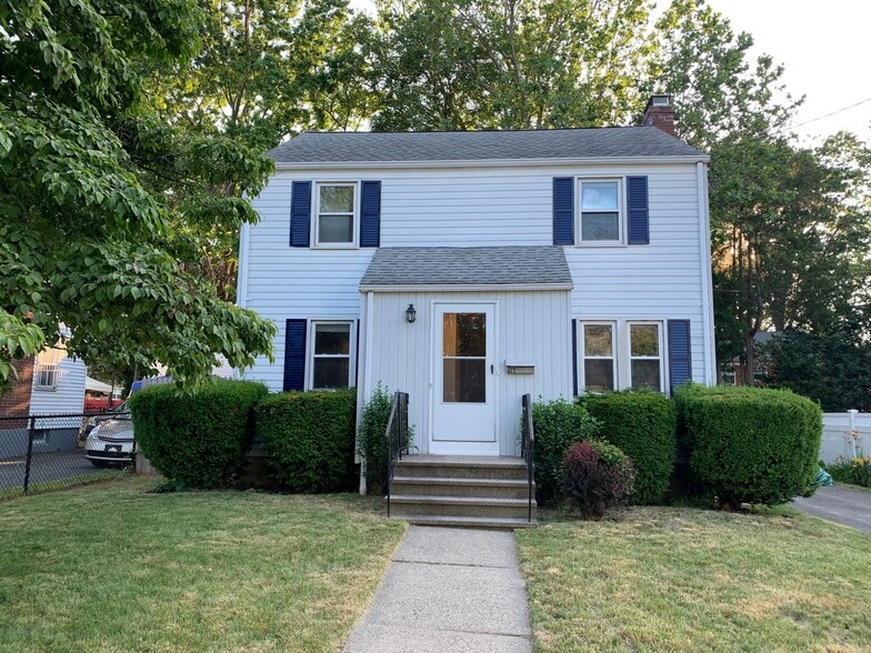 177 Abbotsford Ave