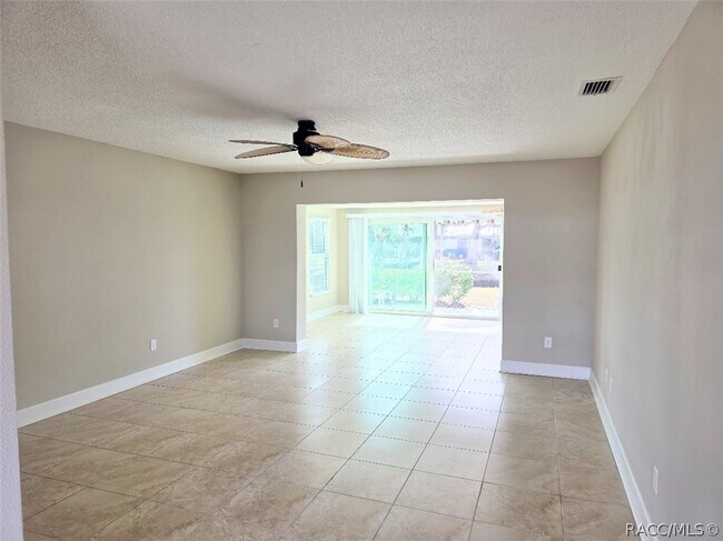 Photo - 11612 W Kingfisher Ct