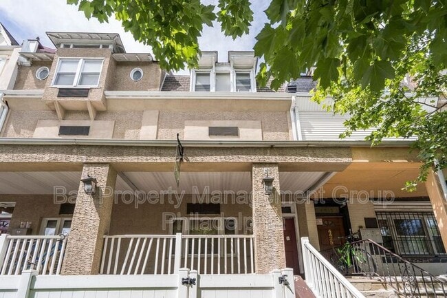 Photo - 4437 Chestnut St Unit 3R