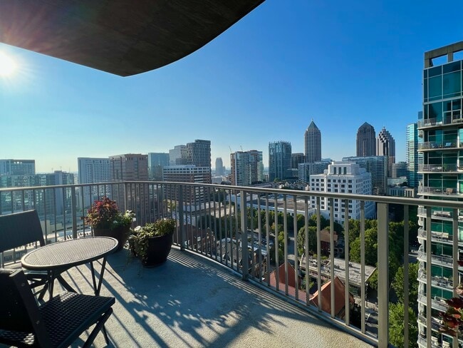 Photo - 923 Peachtree St NE Unit 1828