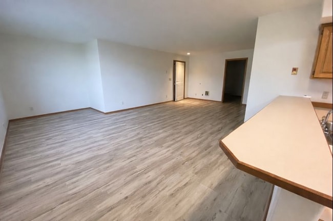 Photo - 180 NW Hwy 101 Unit 180B