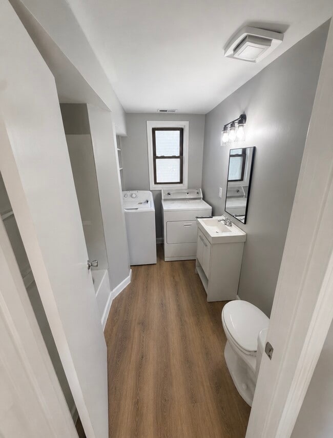 Photo - 123 W Valley St
