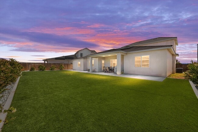 Photo - 815 Gilsum Ct