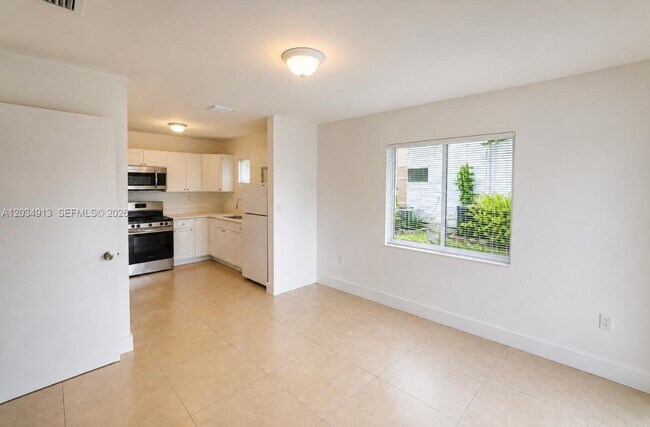 Photo - 10595 SW 171st St Unit 10595