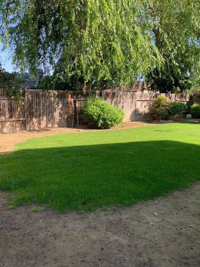 Photo - Campus Park Home