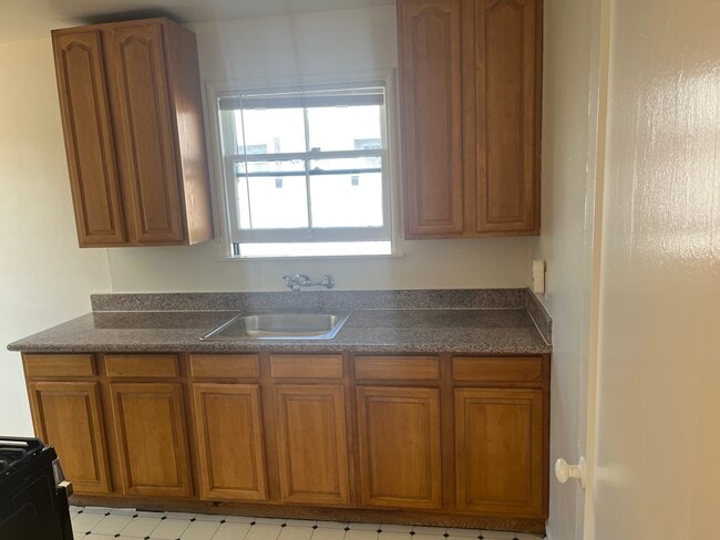 Photo - 919 Dwight Way Unit 919 Dwight Way