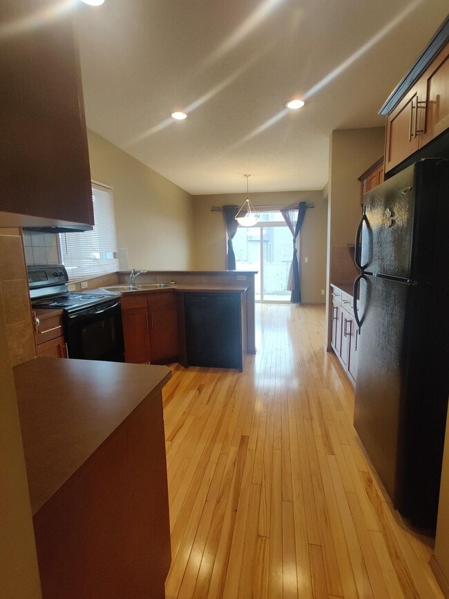 Photo - 9011 Royal Oak Way NW