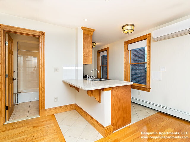 Building Photo - 27 Phillips St Unit 1 Rental