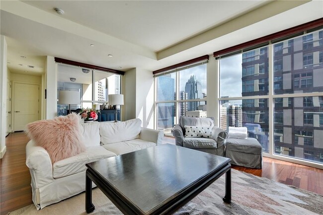 Building Photo - 98 San Jacinto Blvd Unit 1603 Rental