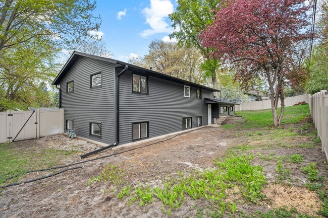 Photo - 60 Inglewood St