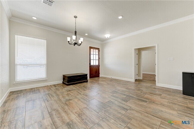 Photo - 1040 Vista Dr