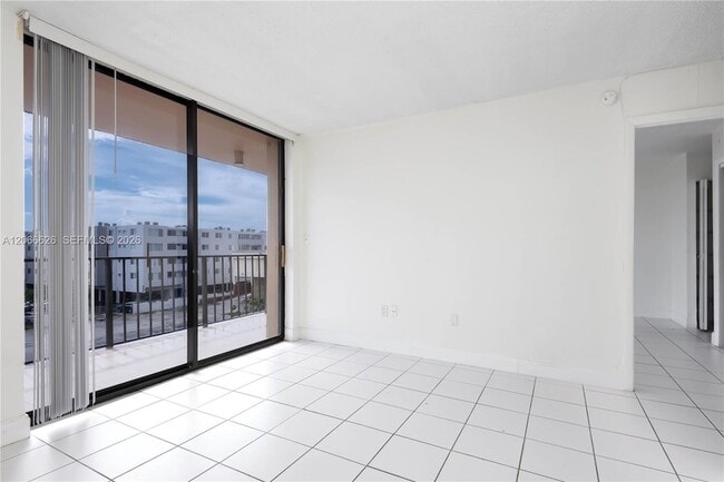 Photo - 16751 NE 9th Ave Unit 401