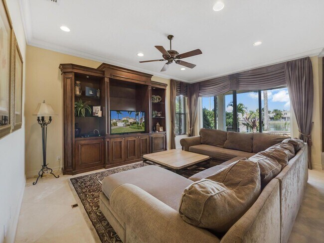 Photo - 8859 Hidden Acres Dr