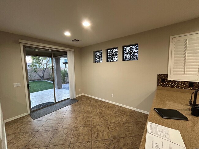 Photo - 5411 W Rowel Rd