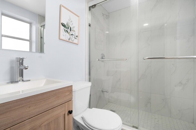 Photo - Bachelor Unit for Rent