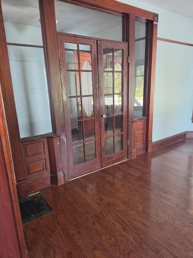 Photo - 11 Owego St