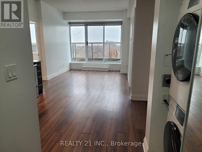 Photo - 3520 Danforth Ave Unité PH 02