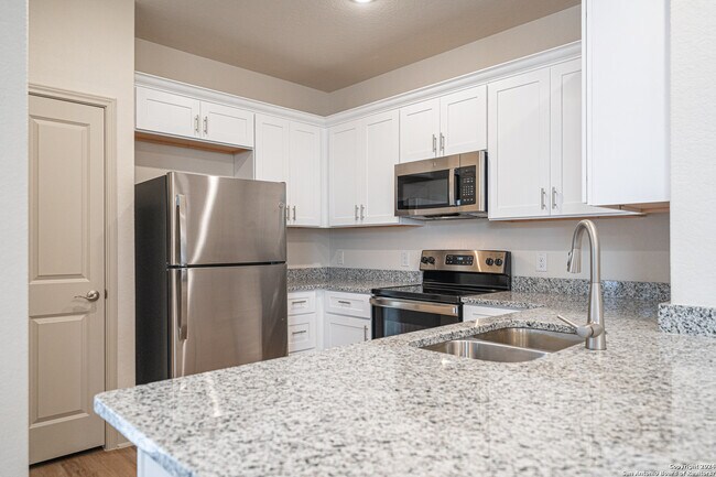 Photo - 10216 Eaglewood Nook