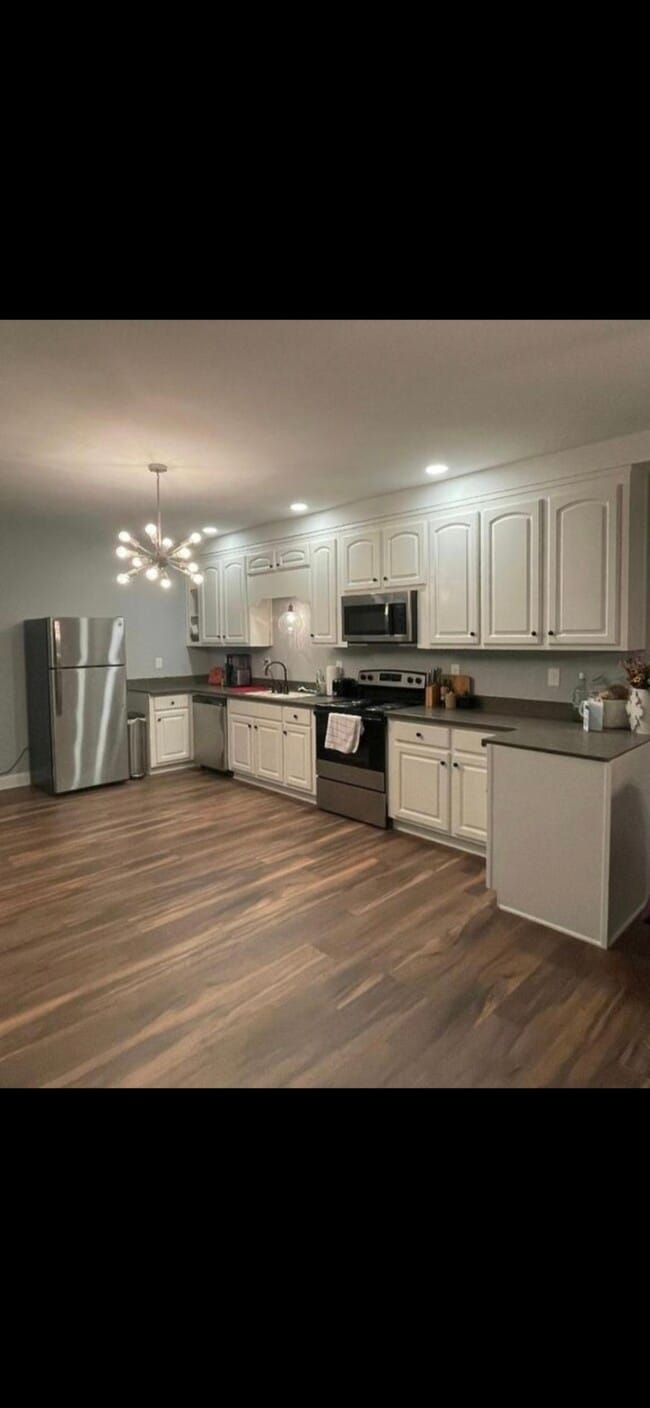 Photo - 218 Woodley Ct