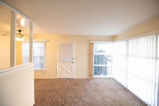 Building Photo - 1510 Freeman Ave Rental