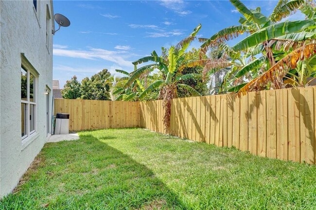 Photo - 3329 Apache Ln