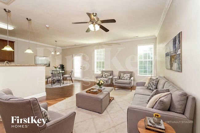 Photo - 1643 Ashmead Ln