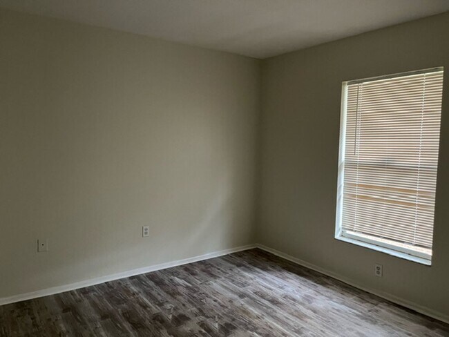 Photo - Great location Unit 1022