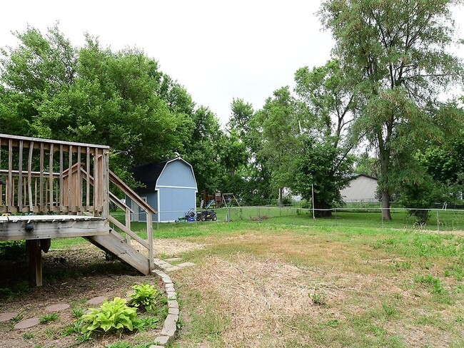 Photo - 4 bedroom / 3 bath in Yutan! Available Now!