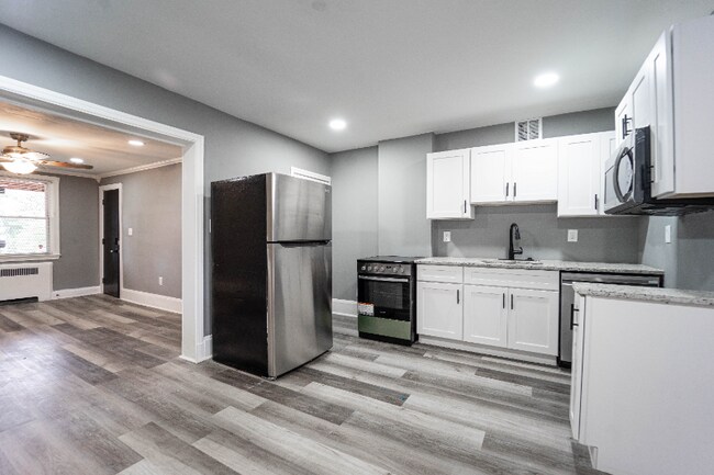 Photo - 3122 Presstman St