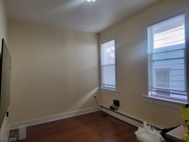Photo - 24 E Price St