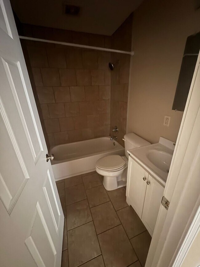 Photo - 321Riley Unit 2