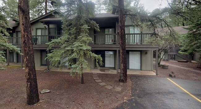 Building Photo - Nice one bedroom one bath! Unit 21A Rental