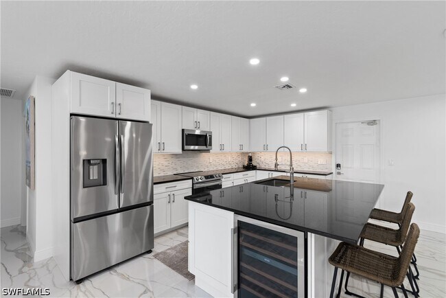 Photo - 2500 Kings Lake Blvd
