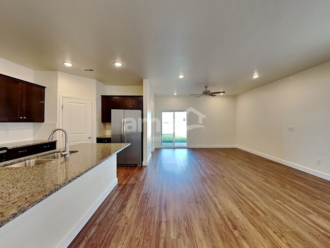 Photo - 1829 N Montgomery Way