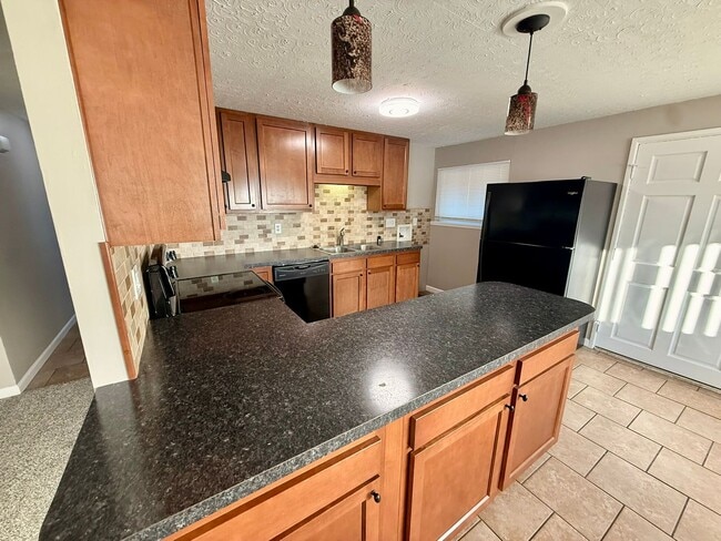 Photo - 5137 Mays Ave