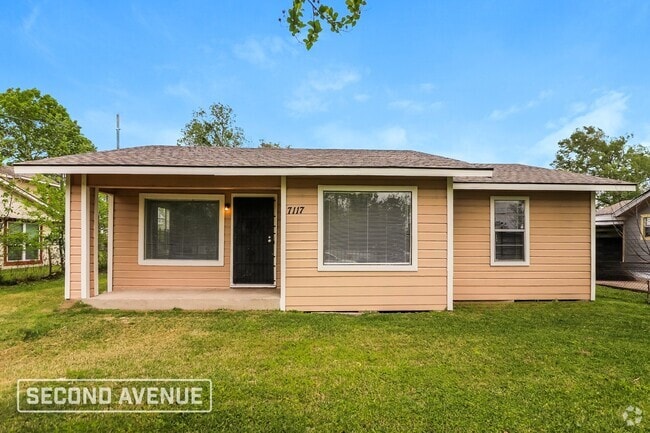 Building Photo - 7117 Weyburn St Rental
