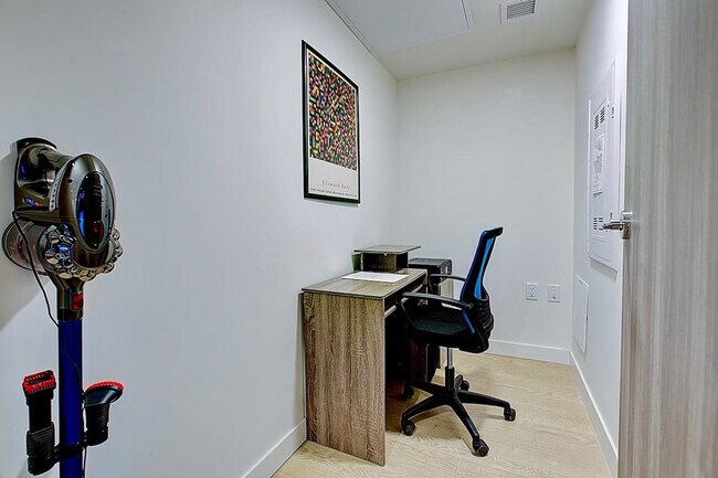 Photo - 988 Expo Blvd Unit ID1358984P