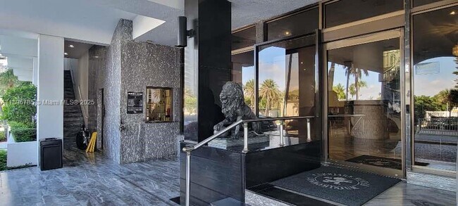 Photo - 5401 Collins Ave Unit 214