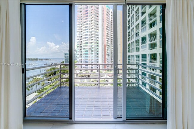 Photo - 1541 Brickell Ave