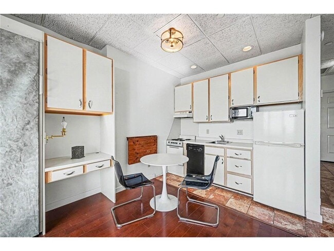 Photo - 431 S 7th St Unit 2610
