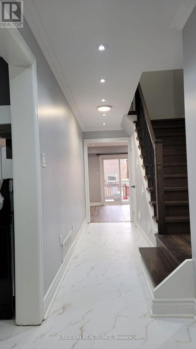 Photo - 12 Silverstream Rd